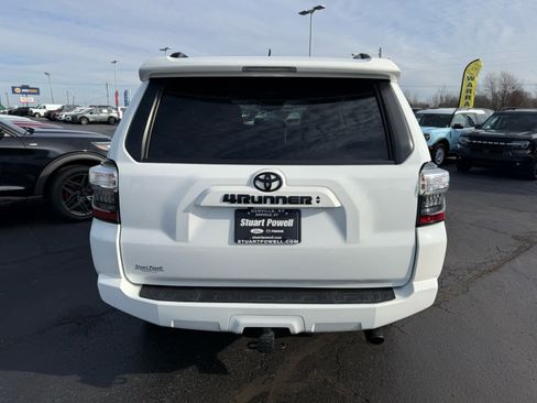 Used 2022 Toyota 4Runner SR5 Premium image 23