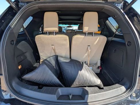 Used 2016 Ford Explorer XLT w/ Equipment Group 202A FWD image 30