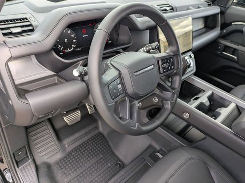 New 2026 Land Rover Defender 130 V8 image 7
