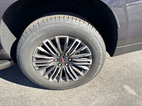 New 2026 GMC Yukon Elevation image 10