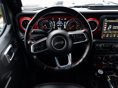 Used 2020 Jeep Gladiator Rubicon image 11