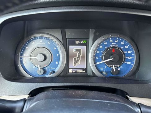 Used 2020 Toyota Sienna XLE FWD image 23