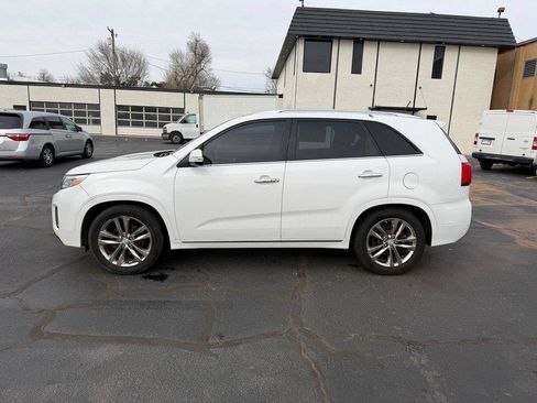 Used 2014 Kia Sorento SX FWD image 3