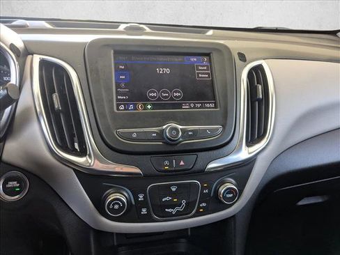 Used 2022 Chevrolet Equinox LT FWD image 10