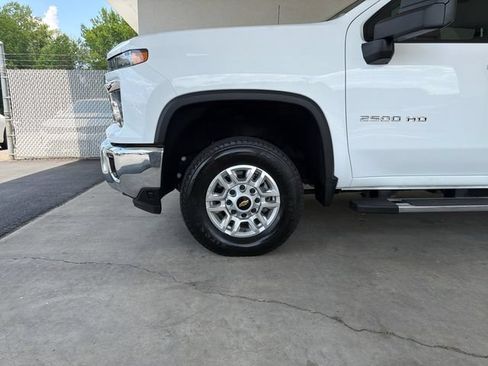 Used 2025 Chevrolet Silverado 2500 LT w/ Convenience Package AWD/4WD image 28