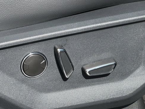 New 2025 Ford F150 Lariat w/ Equipment Group 502A High image 43