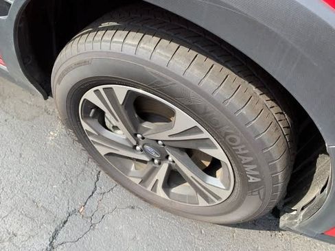 Used 2024 Subaru Crosstrek 2.0i Premium AWD/4WD image 10