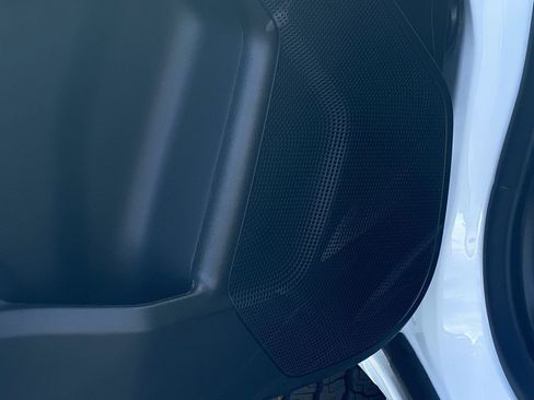 New 2026 GMC Canyon Elevation w/ Convenience Package image 29