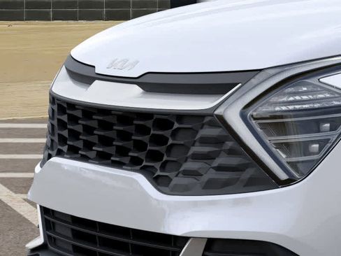 New 2025 Kia Sportage LX image 12