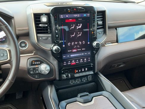 Used 2025 RAM 1500 Limited AWD/4WD image 8