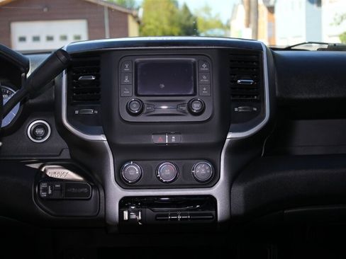 Used 2024 RAM 2500 Big Horn AWD/4WD image 53