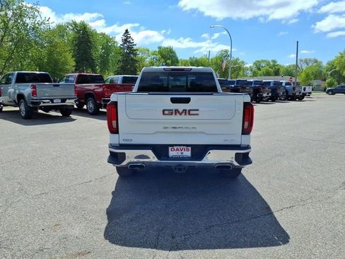 Used 2022 GMC Sierra 1500 SLT w/ SLT Premium Plus Package AWD/4WD image 4