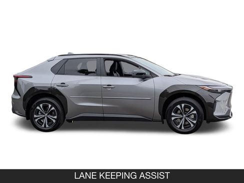 Used 2025 Toyota bZ4X AWD w/ Weather Package image 6