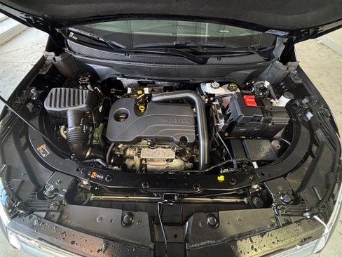 Used 2025 Chevrolet Equinox LT image 36