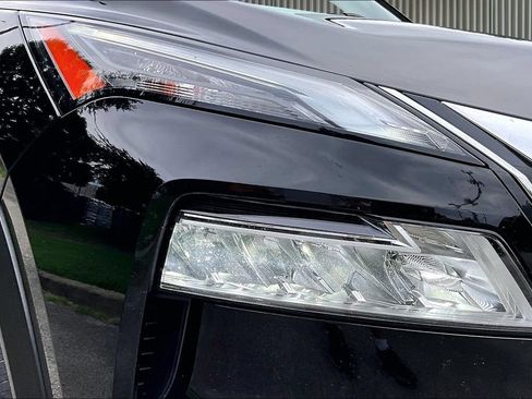 Used 2023 Nissan Rogue SV FWD image 30