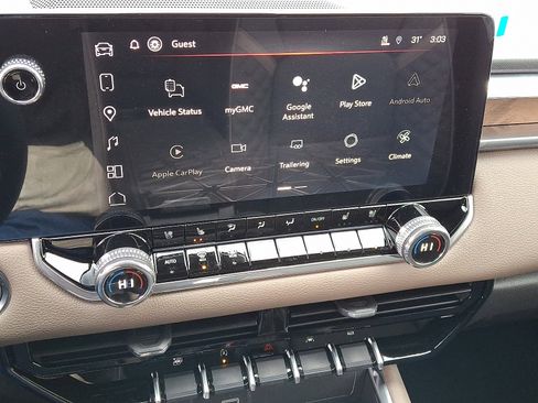 New 2026 GMC Canyon Denali image 8