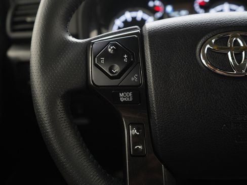 Used 2022 Toyota 4Runner TRD Off-Road Premium w/ TRD Black Wheel Package (TMS) AWD/4WD image 24