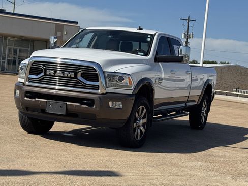 Used 2018 RAM 3500 Laramie Longhorn w/ Longhorn Southfork Package AWD/4WD image 8