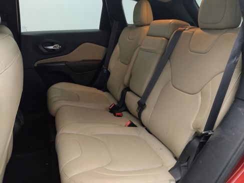 Used 2015 Jeep Cherokee Limited w/ Luxury Group image 18