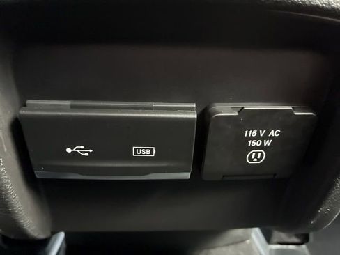 Used 2020 Jeep Cherokee High Altitude image 22