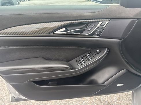 Used 2016 Cadillac CTS Premium image 10