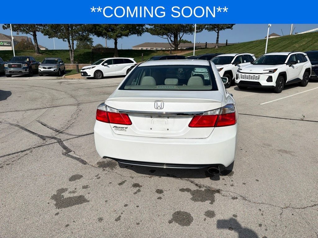 Used 2014 Honda Accord EX image 8