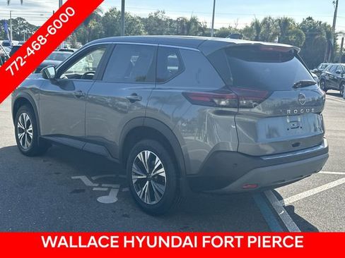 Used 2023 Nissan Rogue SV FWD image 11
