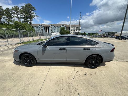 Certified 2025 Honda Accord SE image 5