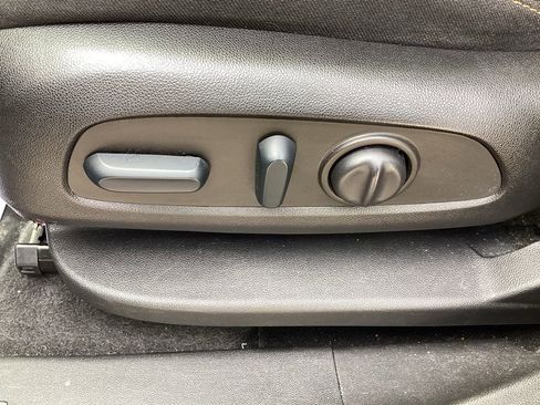 Used 2022 Chevrolet Equinox LT AWD/4WD image 17