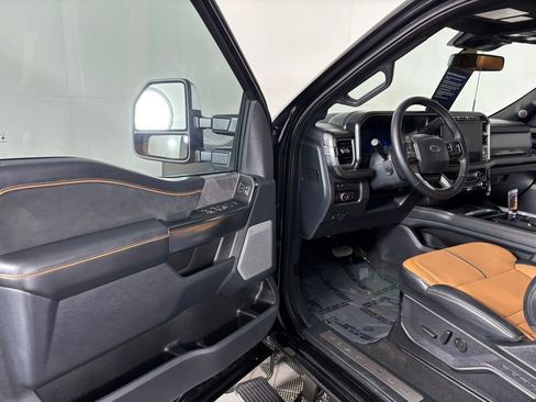 Certified 2024 Ford F350 Platinum image 12