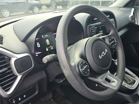 Used 2024 Kia Soul LX w/ Option Group 015 image 11