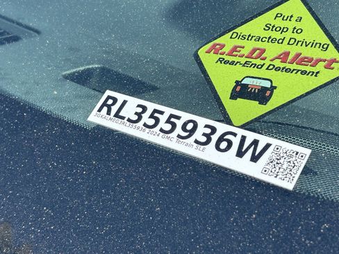 Certified 2024 GMC Terrain SLE FWD image 34