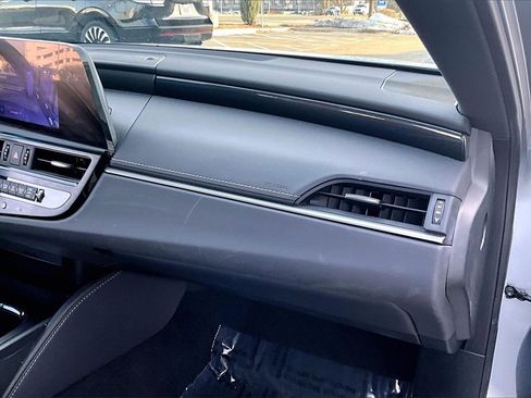 Used 2023 Lexus ES 350 image 27