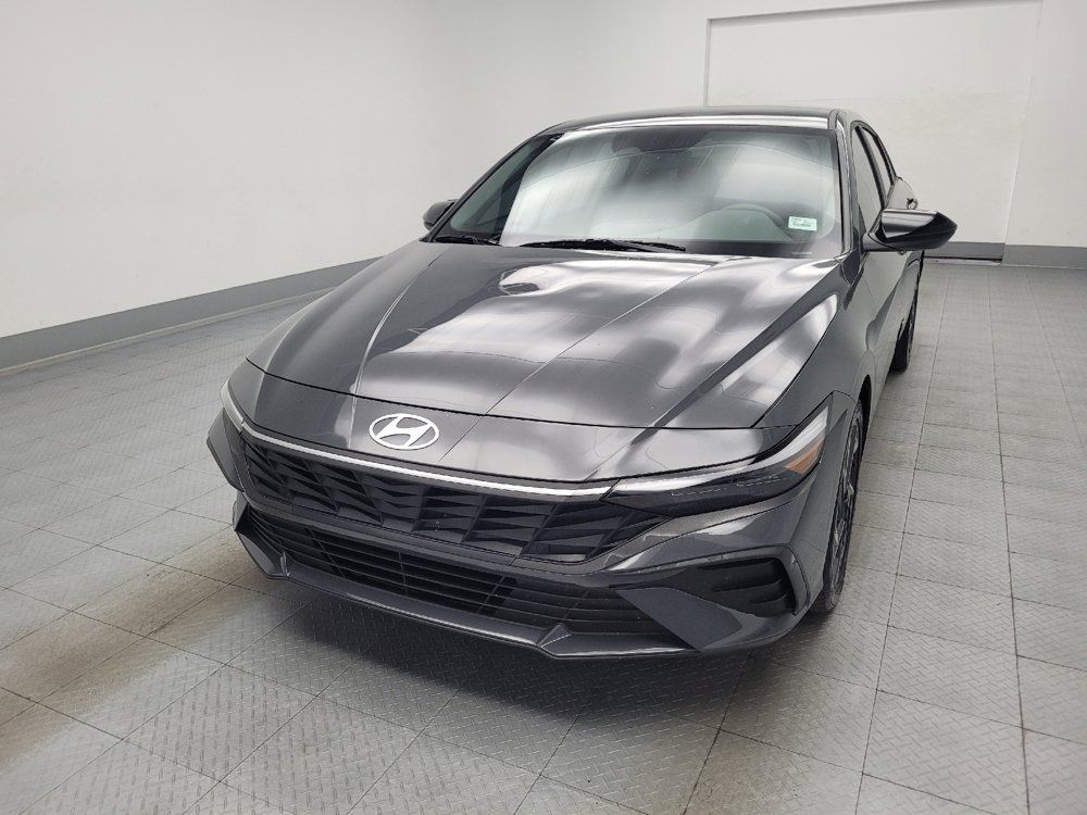 Used 2025 Hyundai Elantra Sport FWD image 15