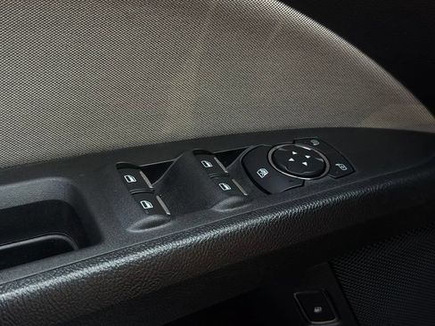 Used 2018 Ford Fusion S FWD image 25