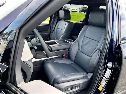 Used 2025 Toyota Tundra Platinum AWD/4WD image 10