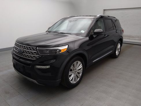 Used 2021 Ford Explorer Limited w/ Equipment Group 301A RWD image 2