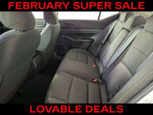 Used 2024 Nissan Altima 2.5 SV image 11