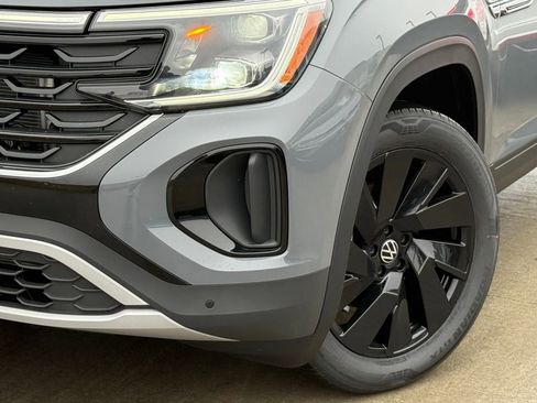 New 2026 Volkswagen Atlas Cross Sport SE FWD image 2