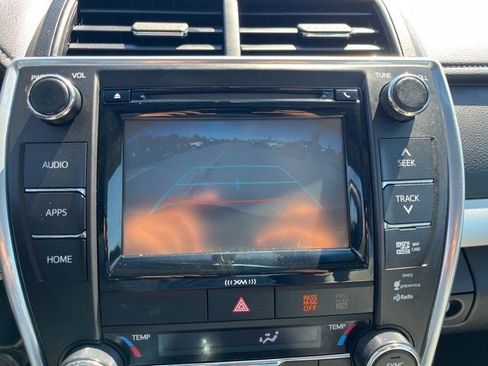 Used 2016 Toyota Camry XSE FWD image 20