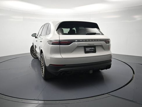 Certified 2023 Porsche Cayenne Platinum Edition AWD/4WD image 28