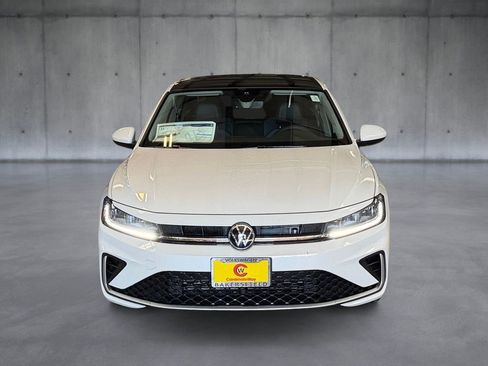 New 2026 Volkswagen Jetta SE FWD image 8