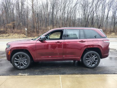 New 2026 Jeep Grand Cherokee Limited AWD/4WD image 5