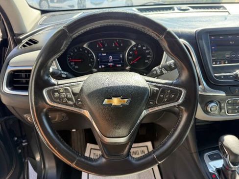Used 2022 Chevrolet Equinox LT w/ Driver Convenience Package AWD/4WD image 13