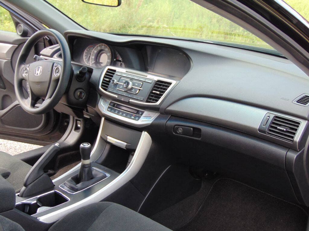 Used 2013 Honda Accord LX-S image 21