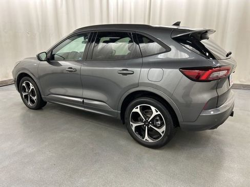 Used 2023 Ford Escape ST-Line Select w/ Tech Pack #1 image 3