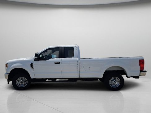 Used 2022 Ford F250 XL w/ Power Equipment Group AWD/4WD image 18