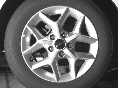 Used 2025 Kia Soul LX w/ LX Technology Package FWD image 15