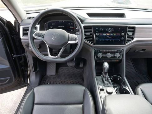 Certified 2023 Volkswagen Atlas SEL AWD/4WD image 22