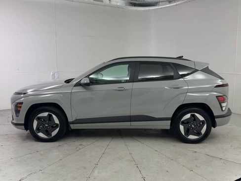 Used 2024 Hyundai Kona SEL FWD image 5